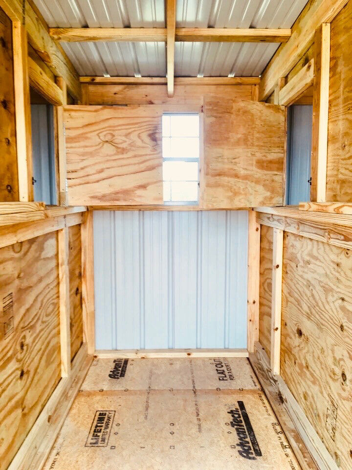 10x27 TWO STALL BARN. HALF WALLS. CENTER FEED ROOM. Stall Gates (SKU 1195)