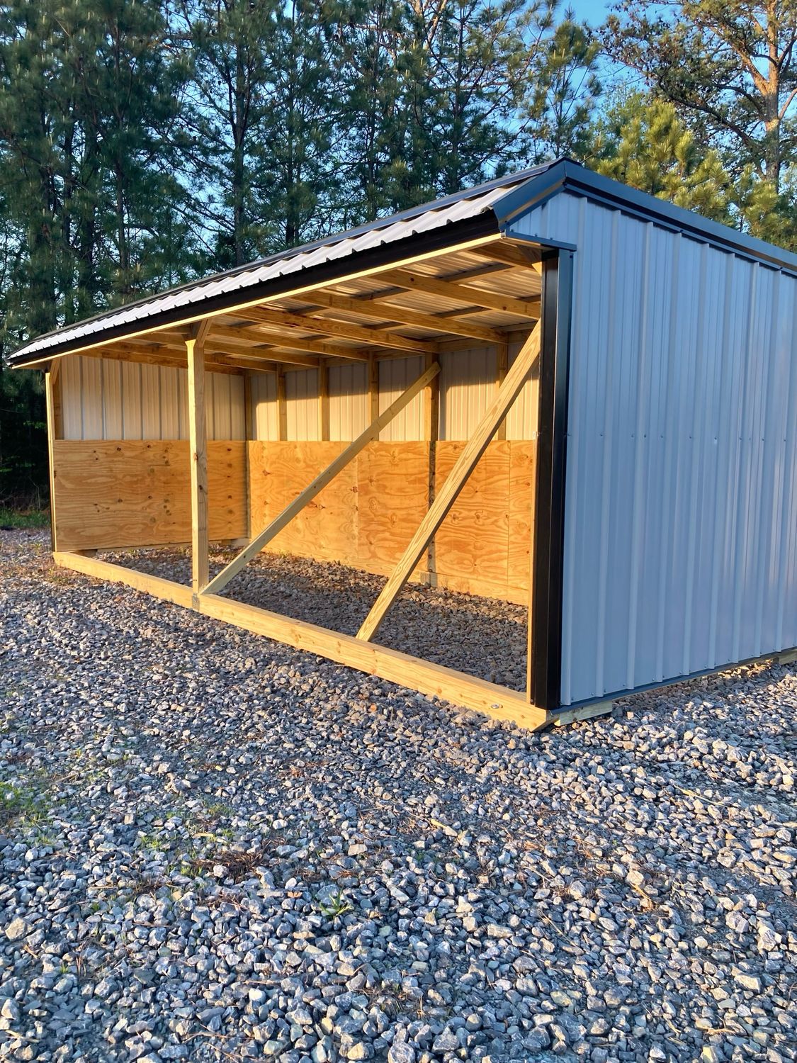 8x24 RUN IN SHED (SKU 1117)