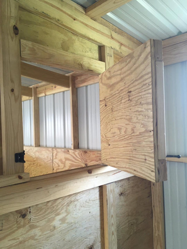 10x24 LOAFING SHED With Tackroom (SKU 1104)