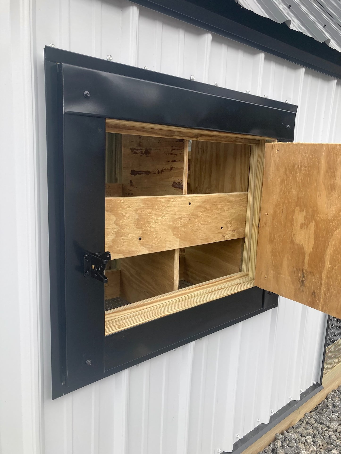 DELUXE DUO 6x18 Coop And 8x15 Greenhouse