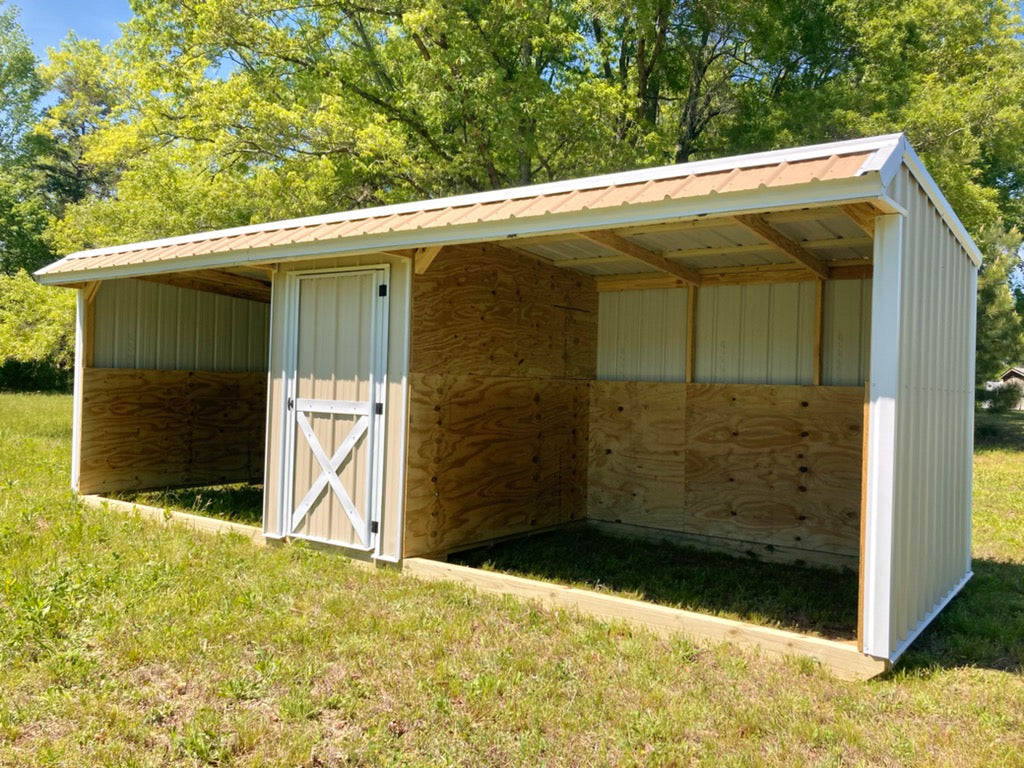 8x24x8 STALL BARN. With Center Feed Room (SKU 2407)