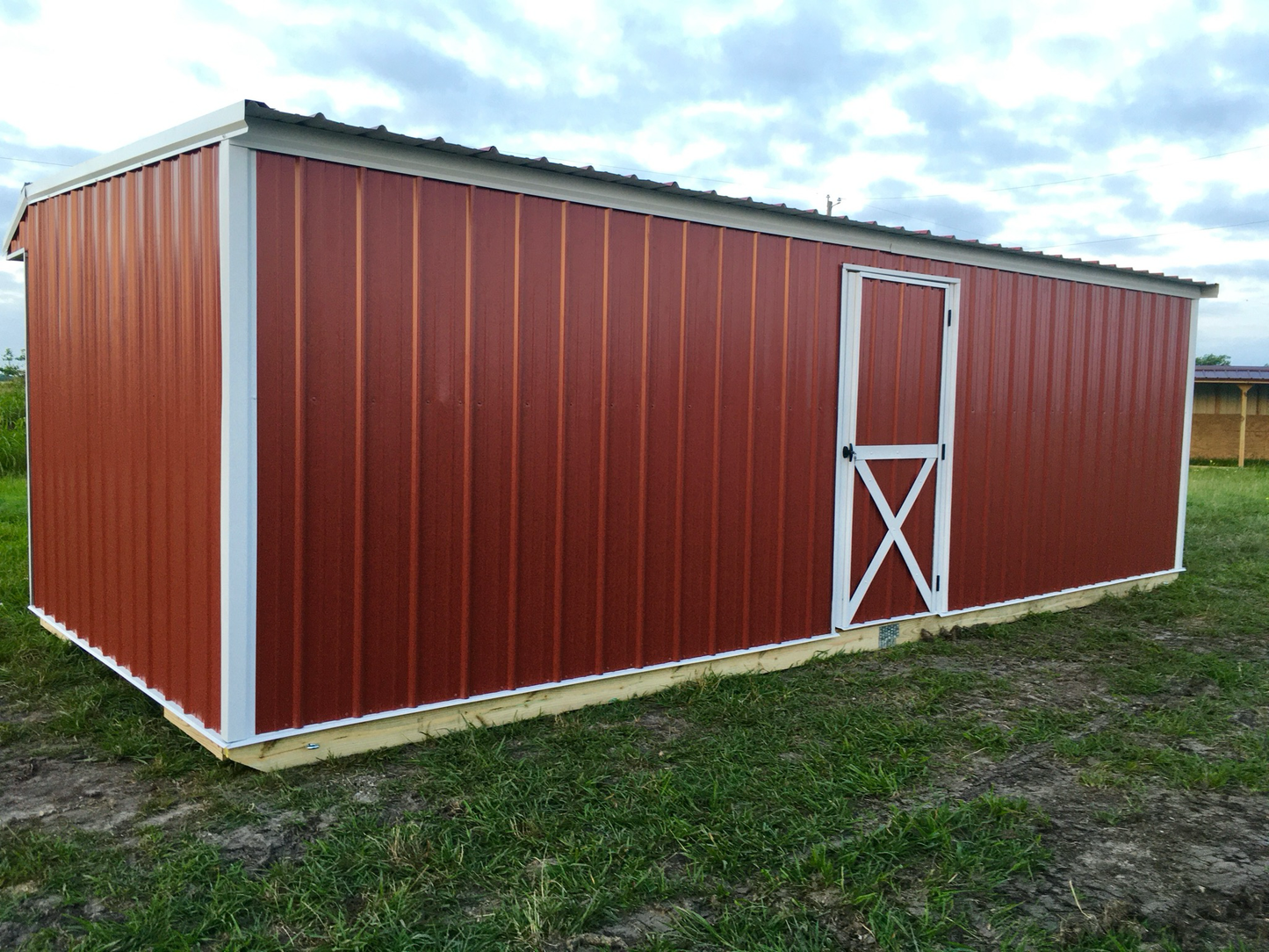 10x24x8 TWO STALL BARN. Half Walls. Center Feed Room (SKU 2539)