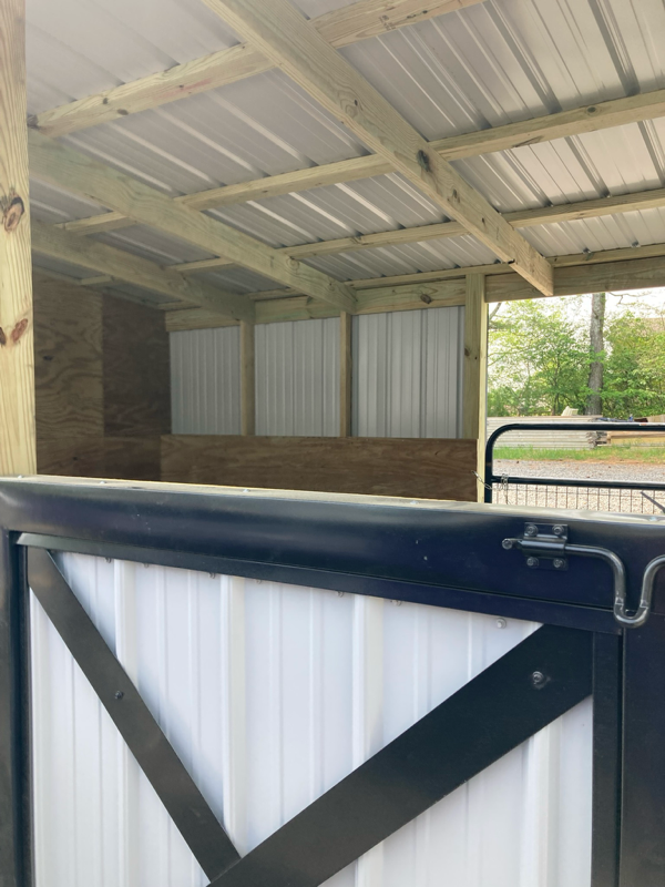 10x30 TWO STALL BARN Center Tackroom (SKU 1120)